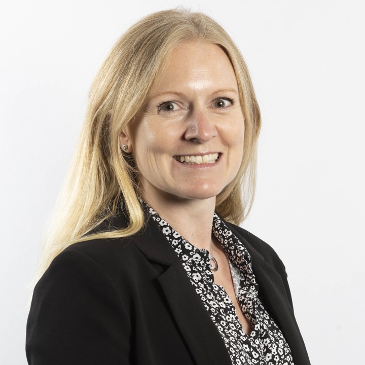 Anna Bowles